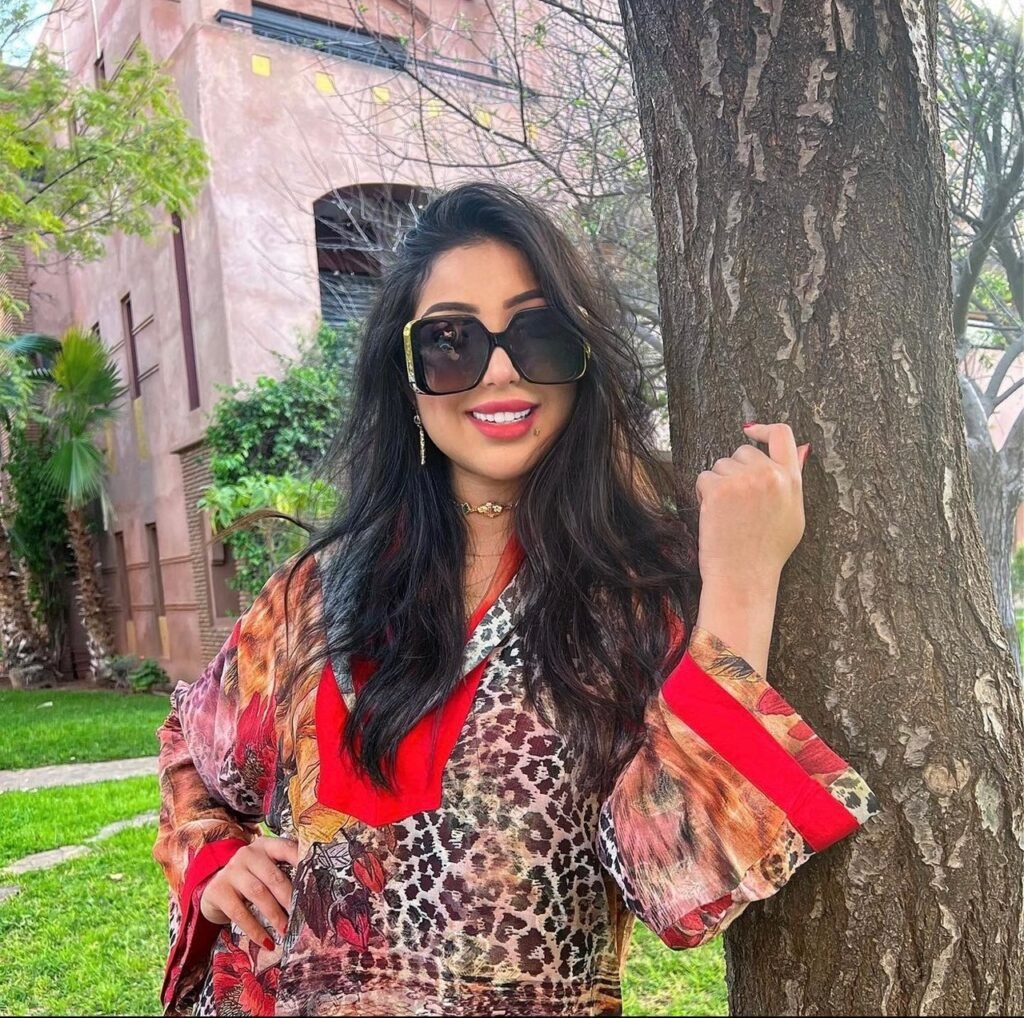 دنيا باطما: الفلوس تبيض وتزين