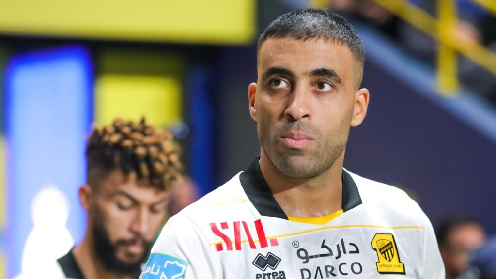 اجتماع يبقي عبد الرزاق حمد الله بالاتحاد
