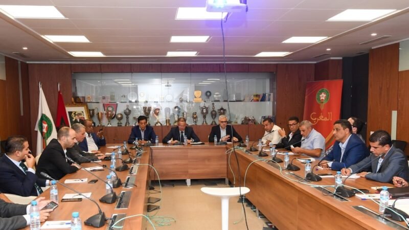 لقجع يحل مديرية التحكيم ويلحق اللجان بالعصب