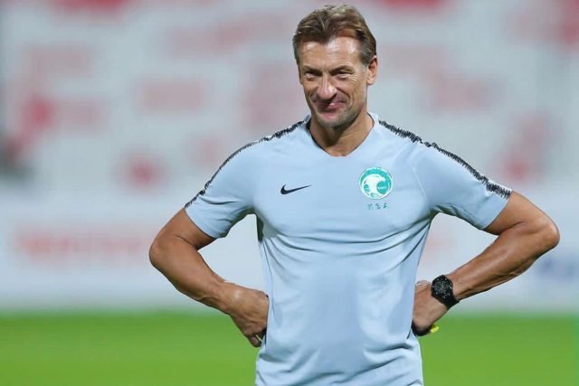 رونار يغادر منتخب السعودية من أجل سيدات فرنسا