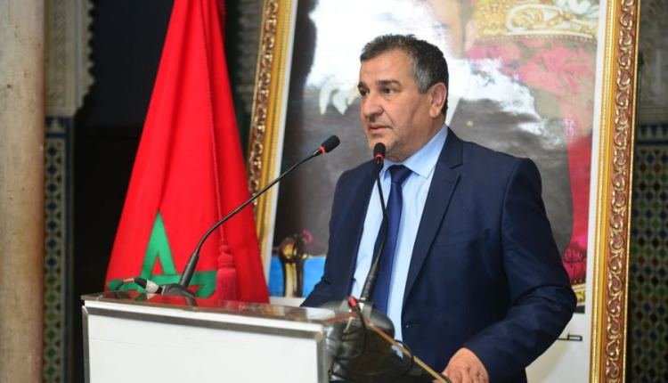 جماهري يوقع كتابه حول الصين