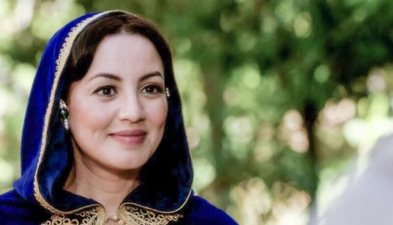 نسويات يلغين متابعة حسابات عكرود