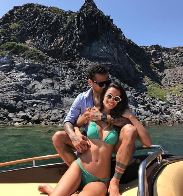 Dani-Alves-and-Joana-Sanz | H-NEWS آش نيوز