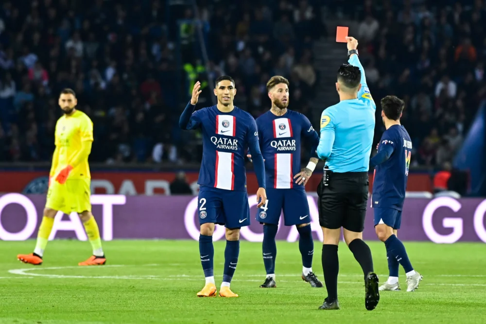 جدل جديد يرافق حكيمي في باريس