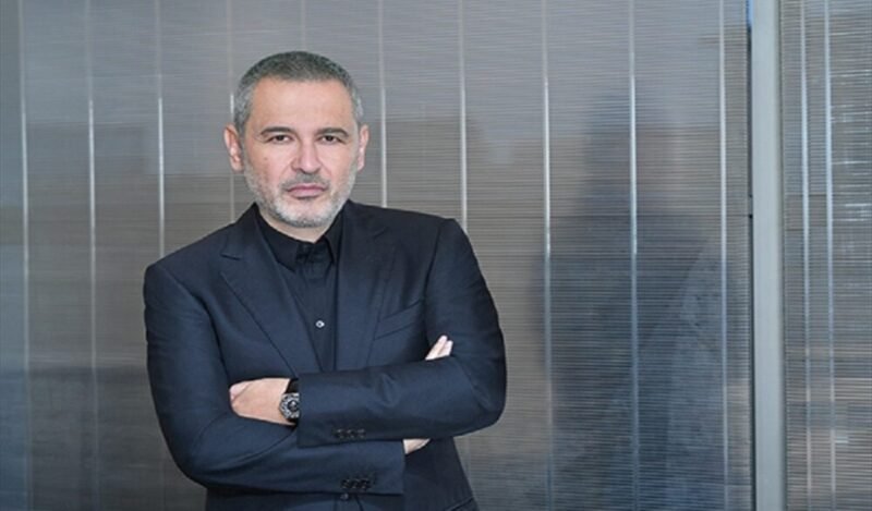 عصابة تسطو على منزل إيلي صعب بباريس