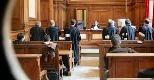 كمين يطيح بسمسارة محاكم