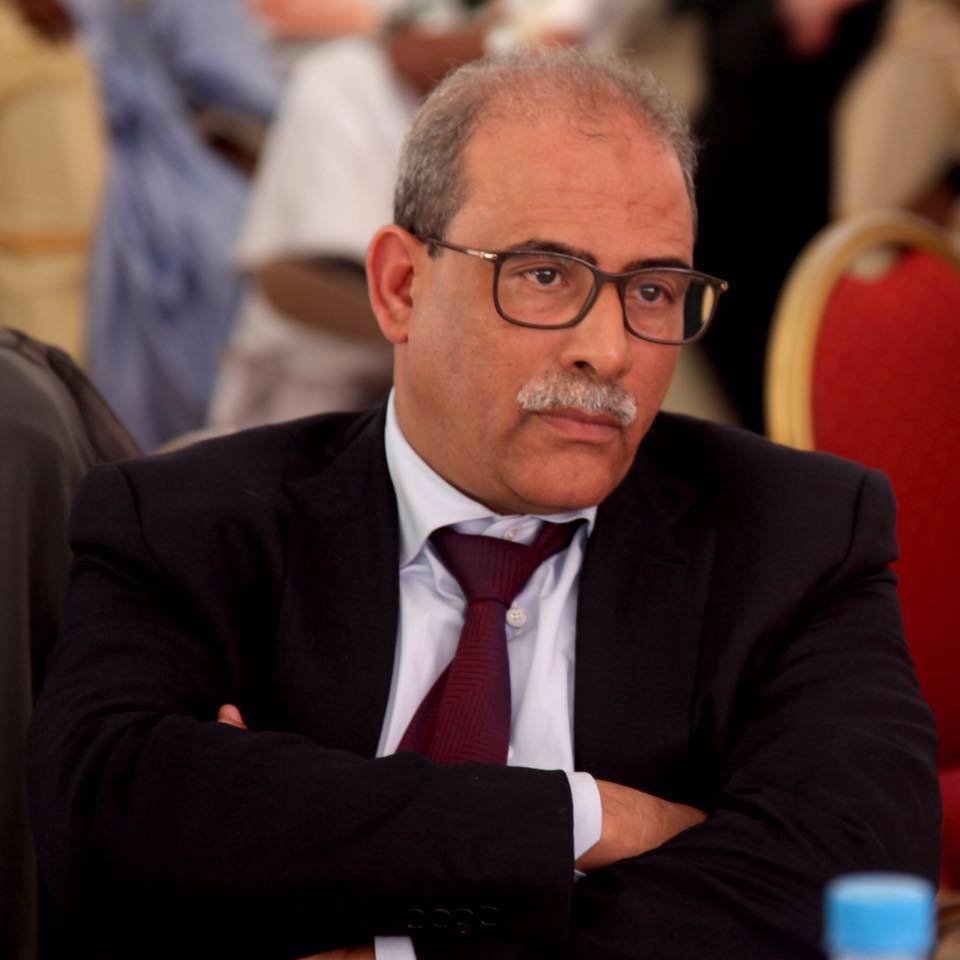 مهرجان السمارة يكرم محمد الأغضف