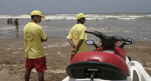 سباح منقذ | H-NEWS آش نيوز