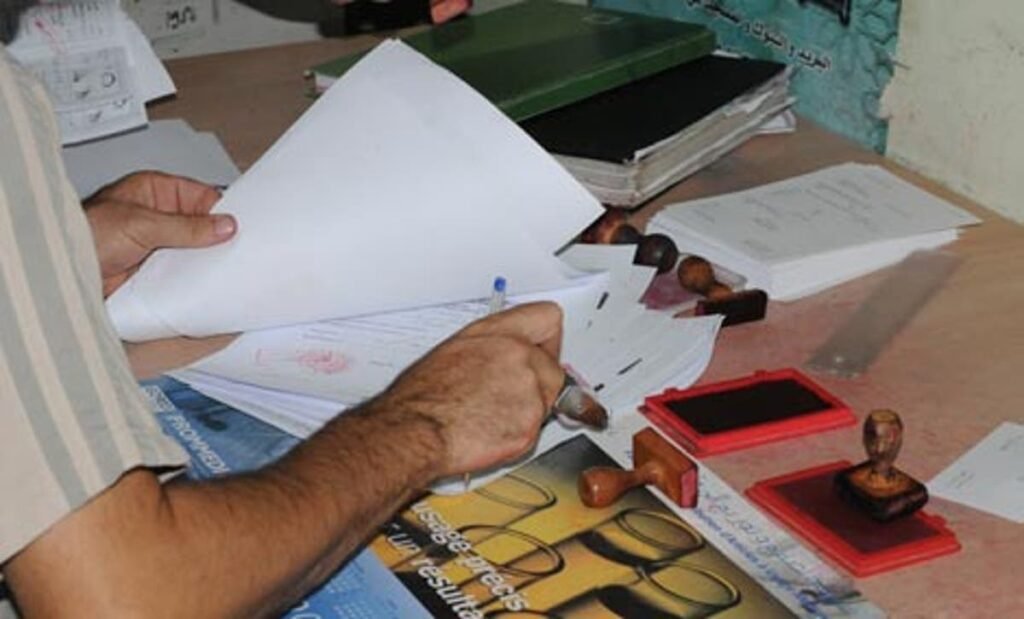 تفكيك شبكة تزوير شهادات العزوبة