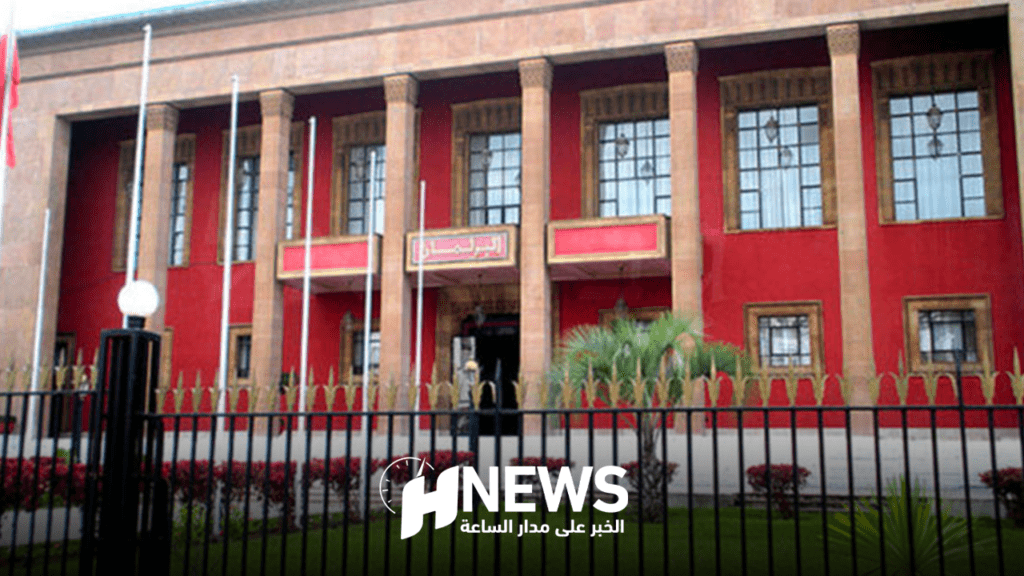 مقرقب يقتحم البرلمان بسيارة أجرة