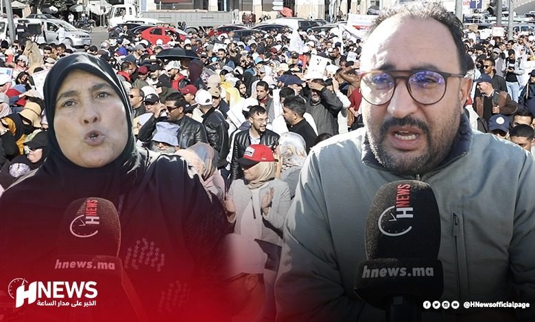 احتجاج أساتذة