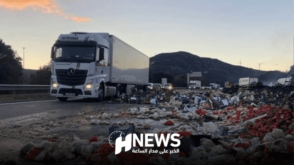 مهنيو نقل شاحنات البضائع يتعرضون لاستفزازات عنصرية من مزارعين إسبان وفرنسيين