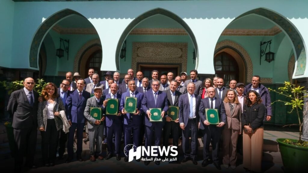 بالصور.. كل ما تريد معرفته عن اتفاق الحكومة والنقابات