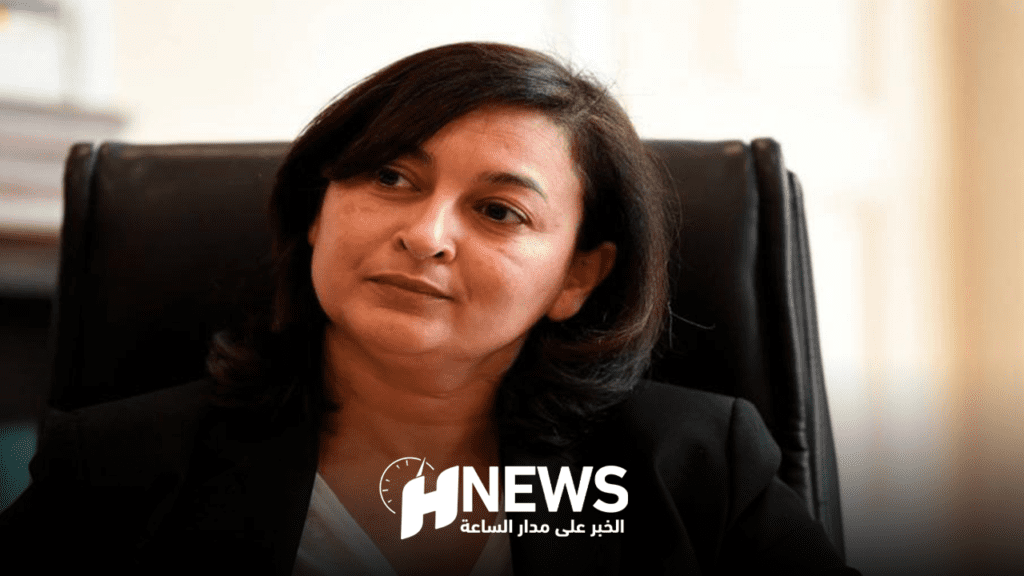 مخدرات في منزل عمدة أفالون جزائرية الأصل تجرها إلى الاعتقال