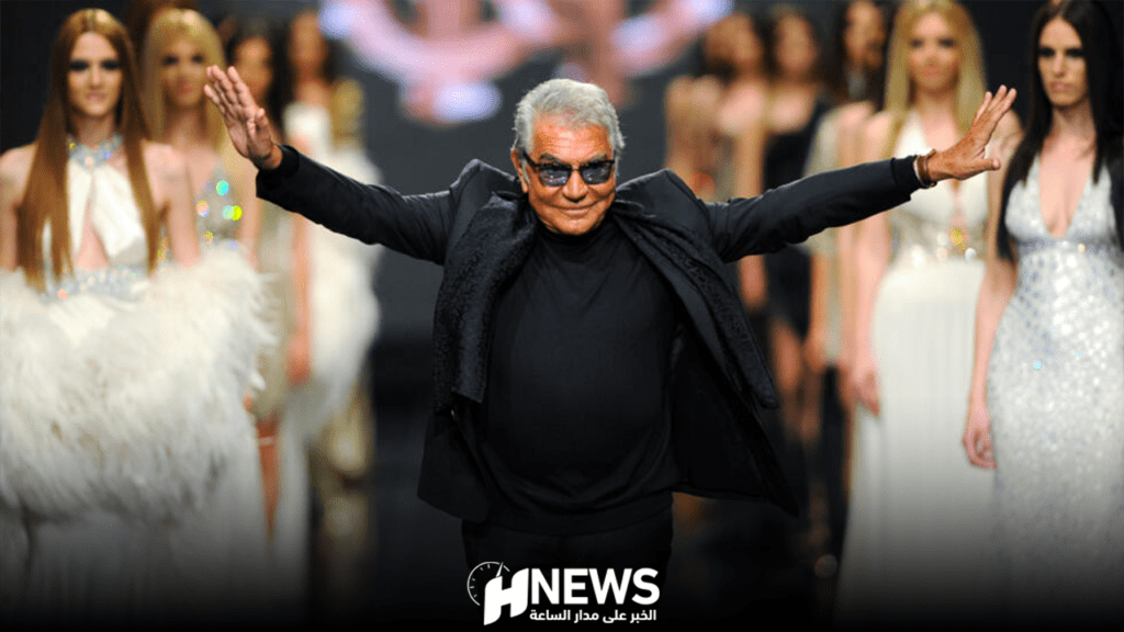 عاشق الموضة والنساء والحيوانات.. وفاة المصمم روبرتو كافالي