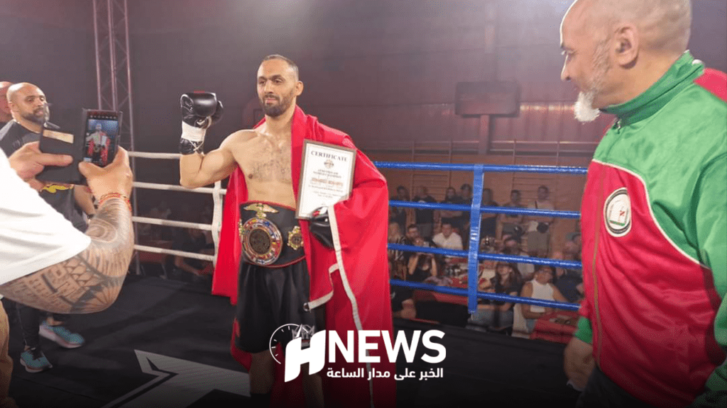 بن عباس بطلا للعالم في الكيك بوكسينغ