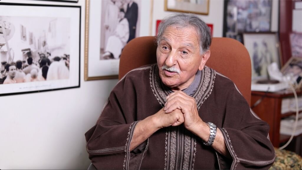 حسن لعروس يحكي عن أناقة أبناء المدينة وقصة القمل.. فيديو