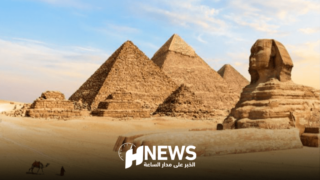 هل الكائنات الفضائية هي التي شيدت الأهرامات؟.. عالم يجيب