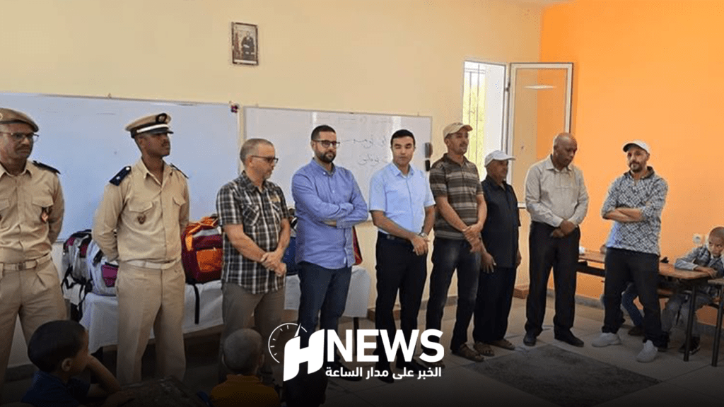 كلميم.. توزيع الأدوات المدرسية لتعويض إلغاء “مليون محفظة”