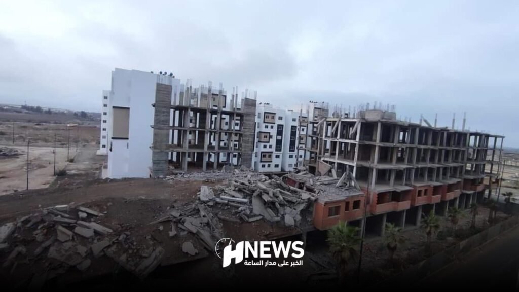 صاحب مشروع سكني يلجأ إلى القضاء بسبب ترخيص بالبناء فوق طريق عمومية