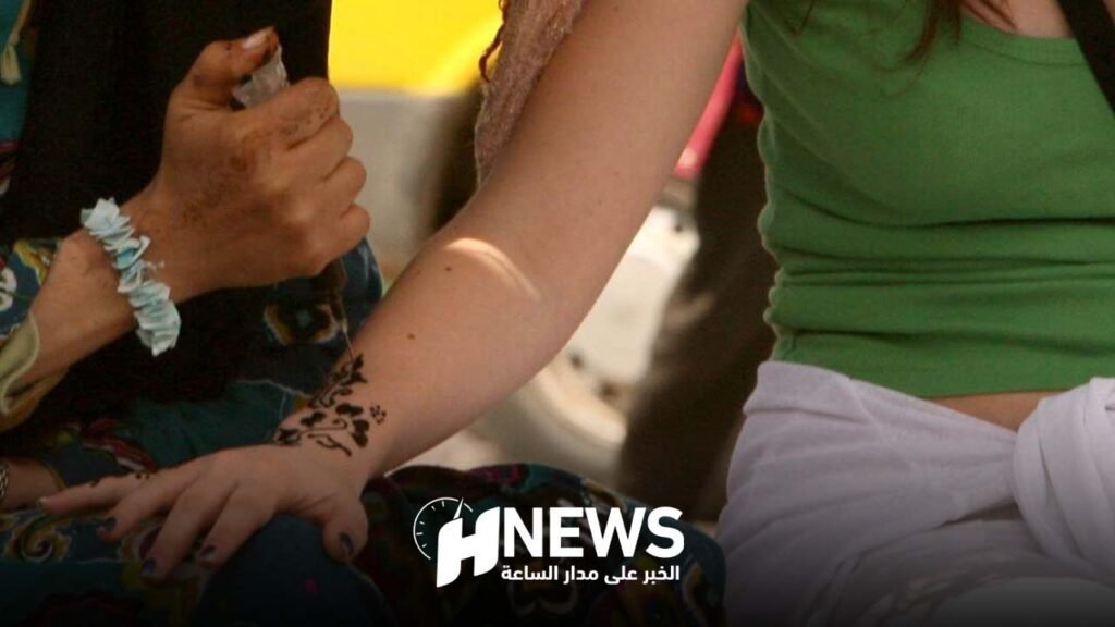 “نقاشة” تتقاضى 450 درهم من أجنبية وتثير جدل تشويه صورة المغرب