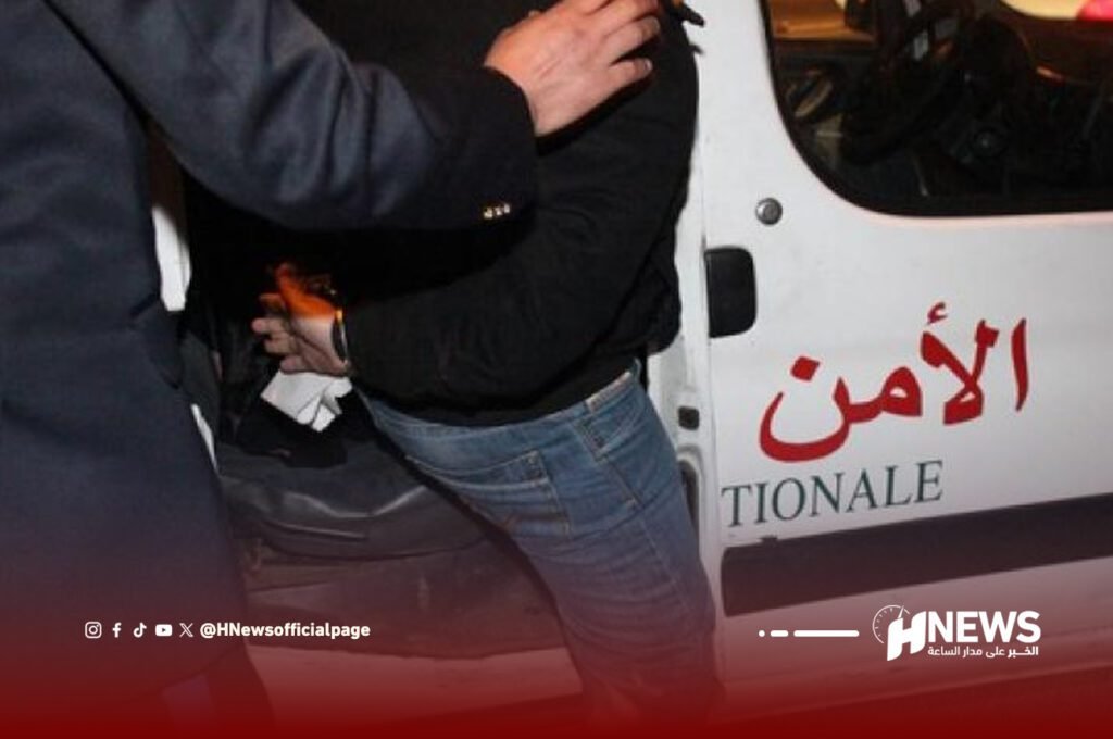 مستخدم بشركة تأمين يسرق هاتفا من سوق ممتاز