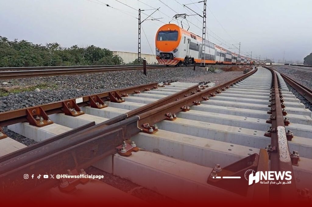 قطارات لخليع مشرعة لنقل الدراجات والحيوانات وسط الركاب