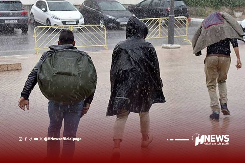 طقس مضطرب يفرض توقيف الدراسة بتطوان