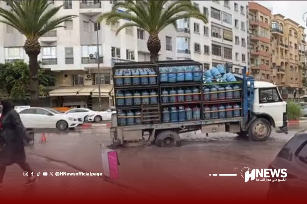 بالفيديو.. حادثة خطيرة بدرب غلف بسبب هشاشة البنية التحتية