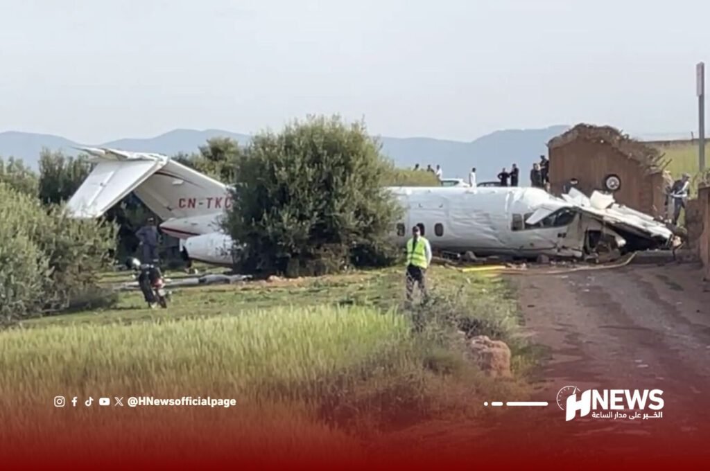 فتح تحقيق في حادث طائرة فاس سايس.. تفاصيل