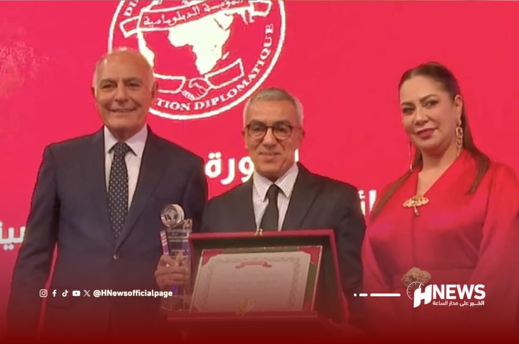 ميدي 1 تيفي تتوج بجائزة الدبلوماسية الشعبية في فئة الإعلام