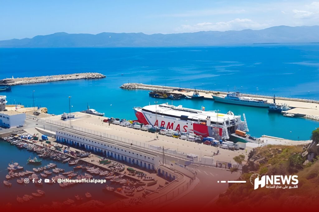 إغلاق مؤقت لميناء الحسيمة بسبب رياح قوية مرتقبة