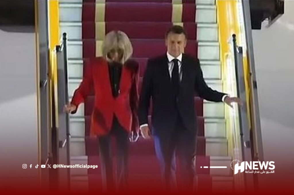 فيديو مثير.. بريجيت ماكرون تصفع الرئيس عند وصولهما لفيتنام