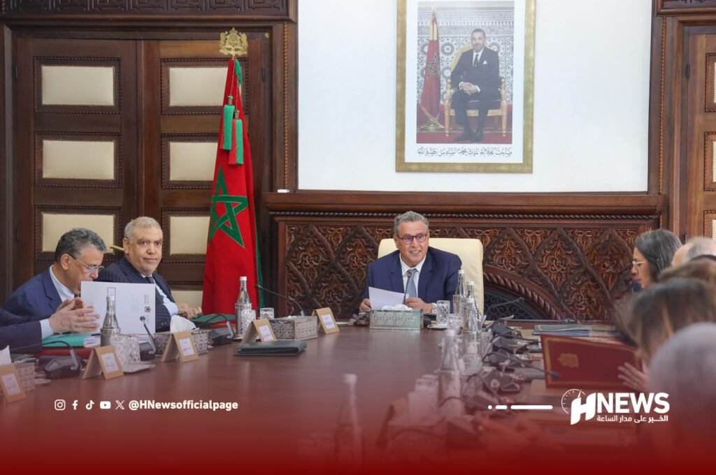 أخنوش يدعو للتعبئة لتنزيل قانون العقوبات البديلة