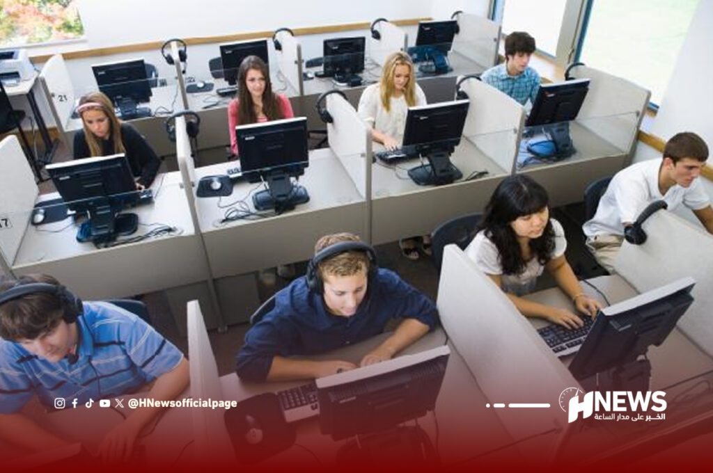 قانون فرنسي جديد يهدد مراكز النداء المغربية بخسائر جسيمة