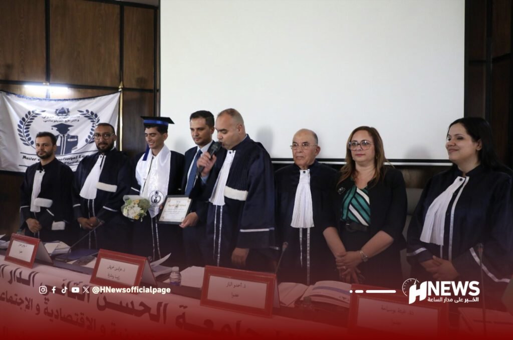 طلبة فلسطينيون يناقشون الماستر بكلية عين الشق.. فيديو