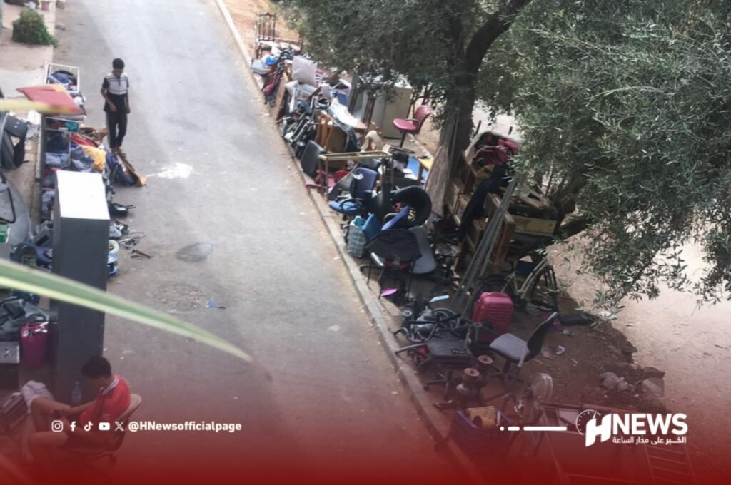 بائع خردة يتحدى سلطات صفرو ويعرض بضاعته في الشارع العام