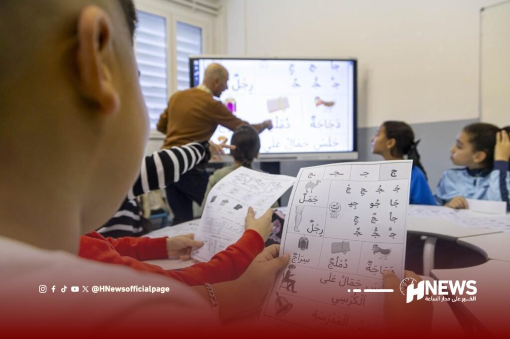 حزب “فوكس” الإسباني يهاجم تدريس الثقافة المغربية