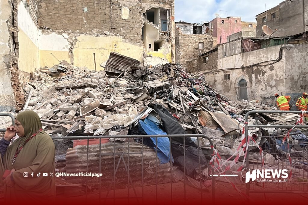 مقتل شخصين في انهيار منزل بالمدينة القديمة.. فيديو