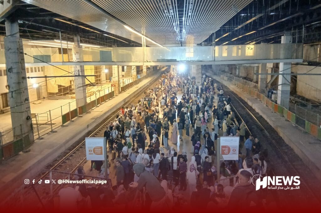 مئات الركاب محتجزون داخل قطارات “لخليع” لأكثر من ساعتين
