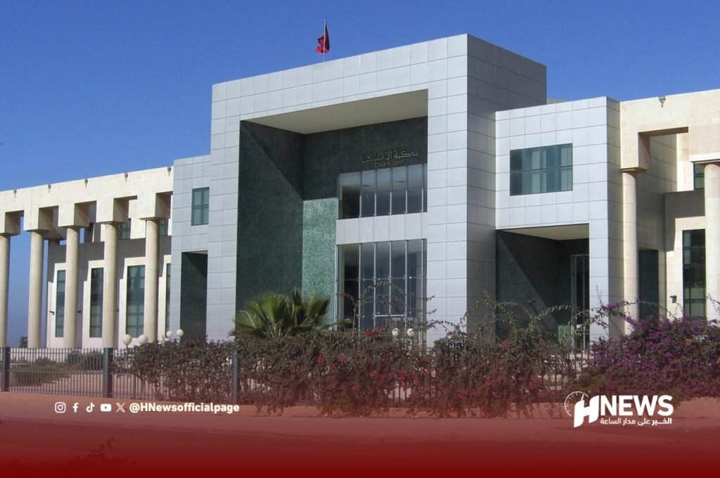 تحقيق في محاولة قتل امرأة أثناء قيادة سيارتها