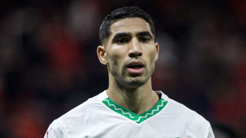 أشرف حكيمي برسالة مؤثرة بعد الكان: فخورون بمنتخب يلهم العالم