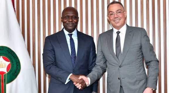 نادي المحامين بالمغرب يقرر مقاضاة رئيس الاتحاد السنغالي