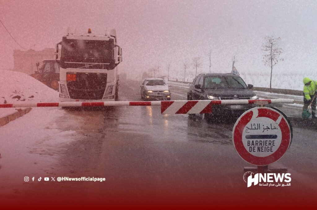 اضطرابات جوية تشل 165 مقطعا طرقيا بالمملكة