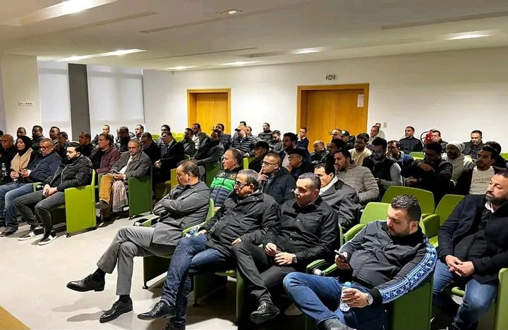 منخرطو الرجاء يرفعون شكوى رسمية للزيات بسبب خروقات في دونور