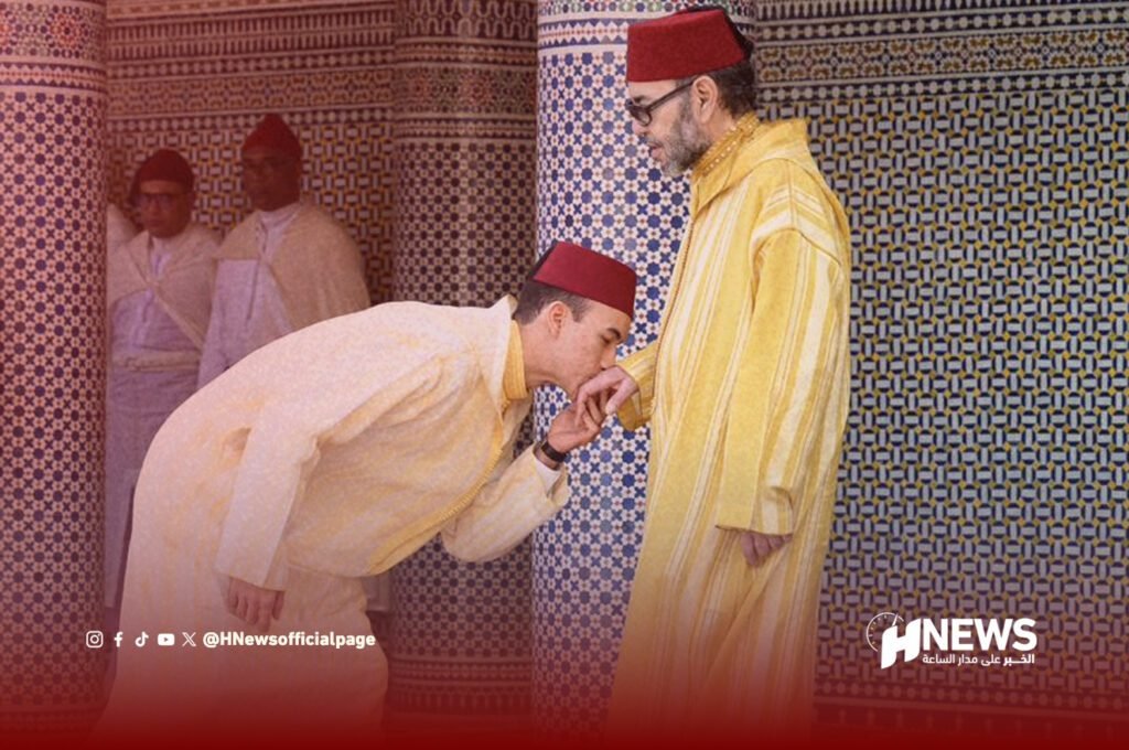 أمير المؤمنين يؤدي صلاة عيد الفطر ويستقبل التهاني